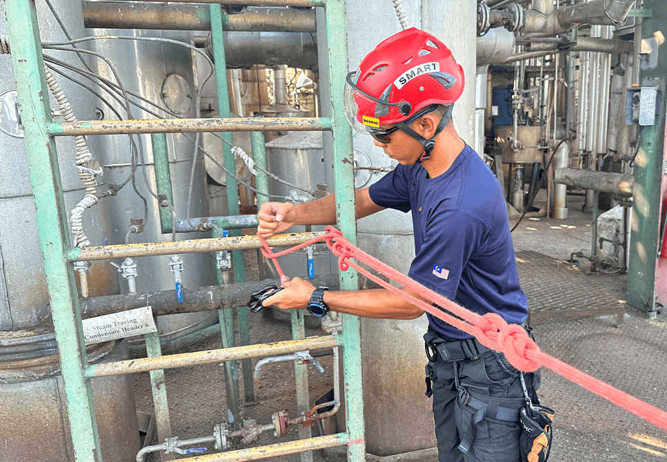 Confined space rescue training at ASEC