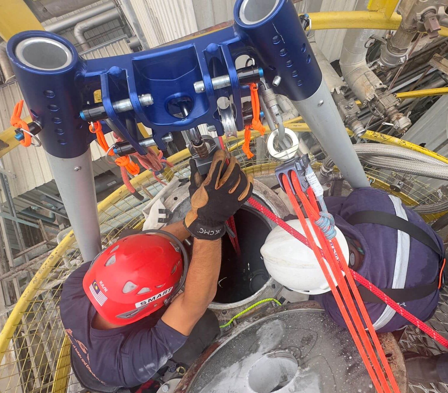 Confined space rescue training at ASEC