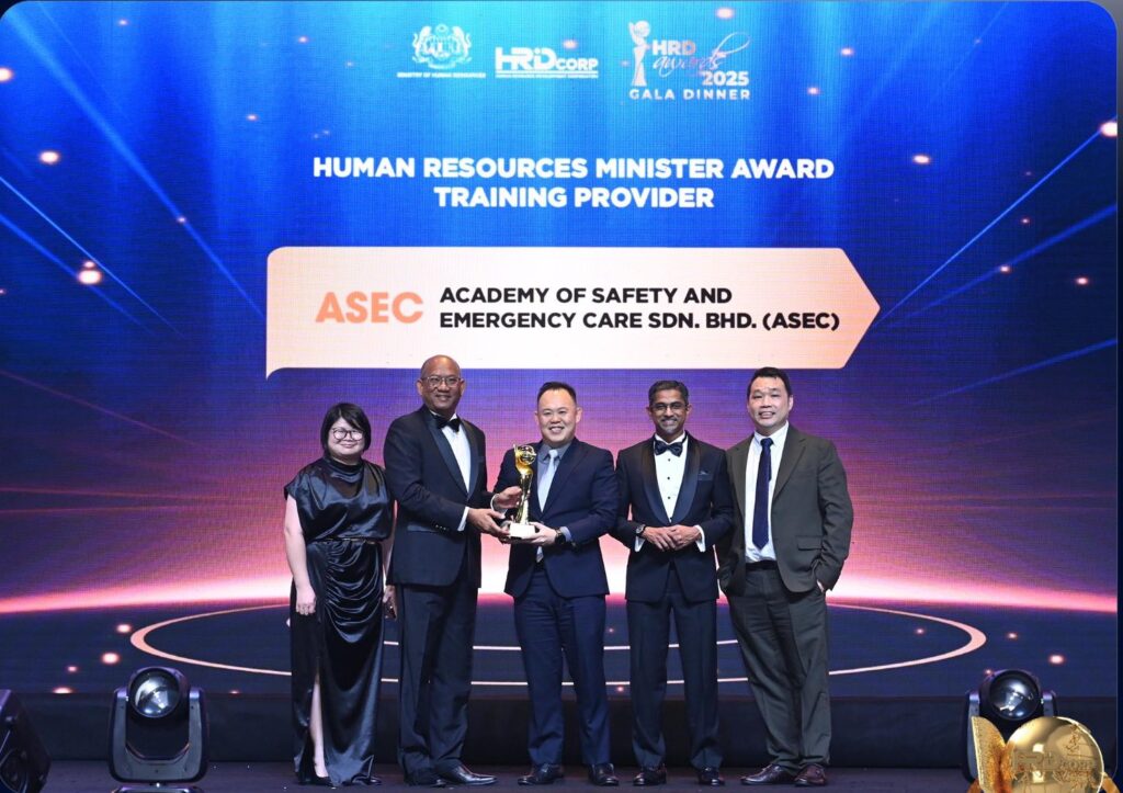 ASEC wins the Human Resources Minister Award for Top Training Provider at the HRD Corp Awards 2025, presented by the Ministry of Human Resources and HRD Corp.